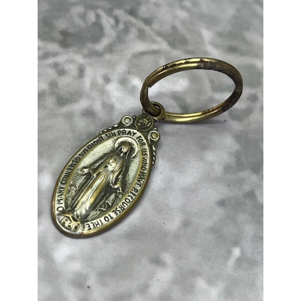 Virgin Mary Prayer Religious Catholic Christian Vintage Keychain Keyring